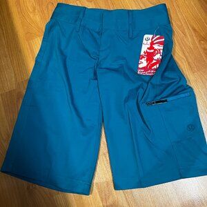 Lululemon Outdoor Long Short in Turquoise Blue  (Size 4)